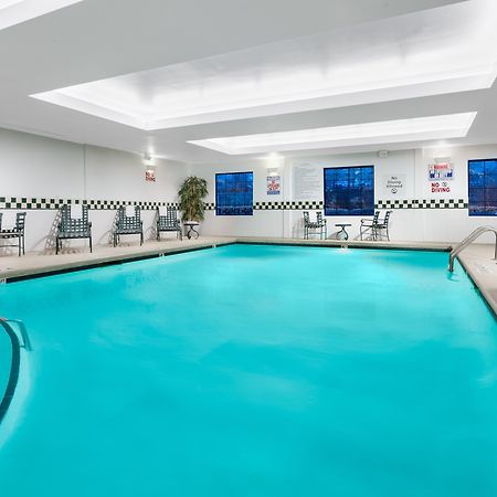 Holiday Inn & Suites Raleigh Cary By Ihg Εξωτερικό φωτογραφία