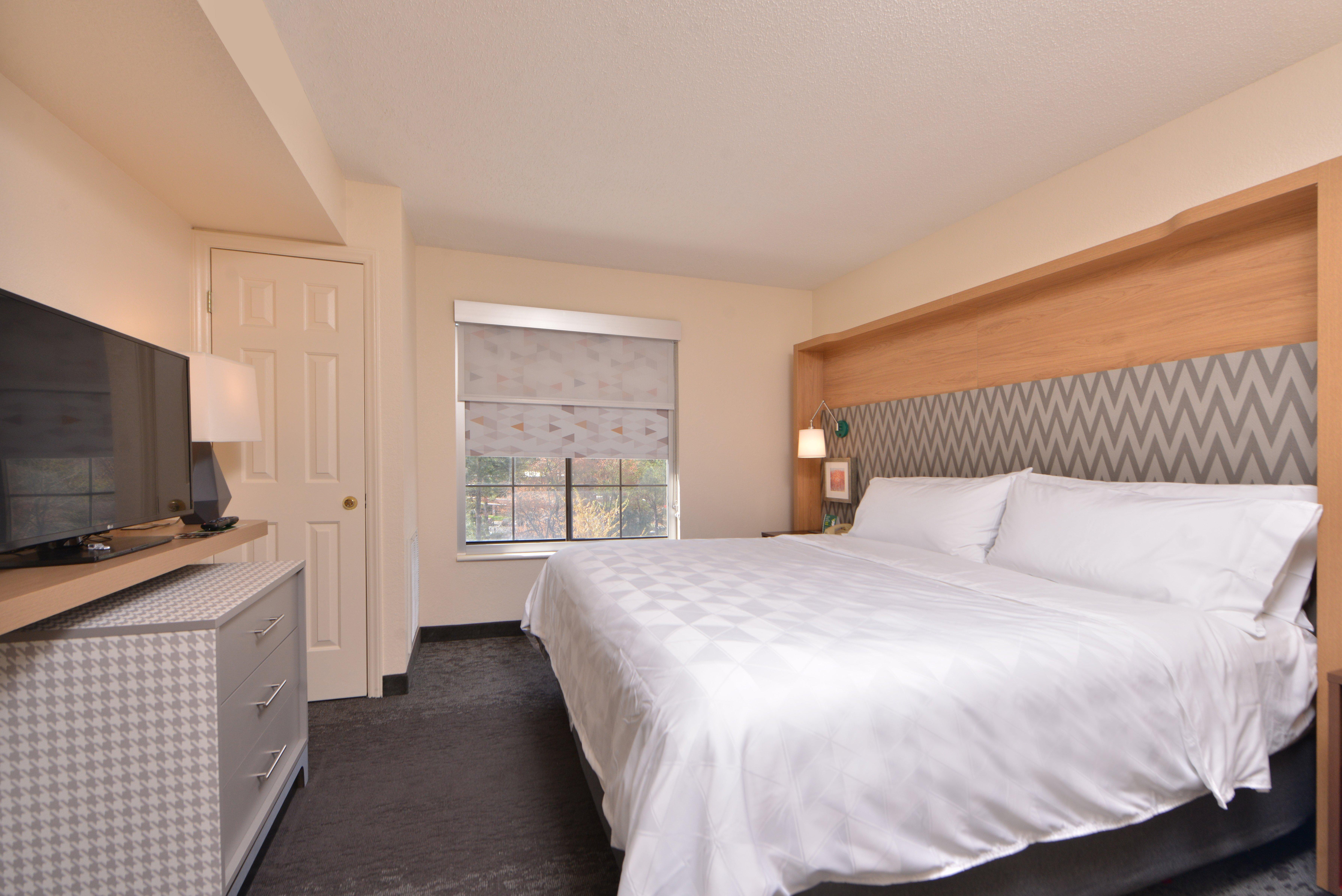 Holiday Inn & Suites Raleigh Cary By Ihg Εξωτερικό φωτογραφία
