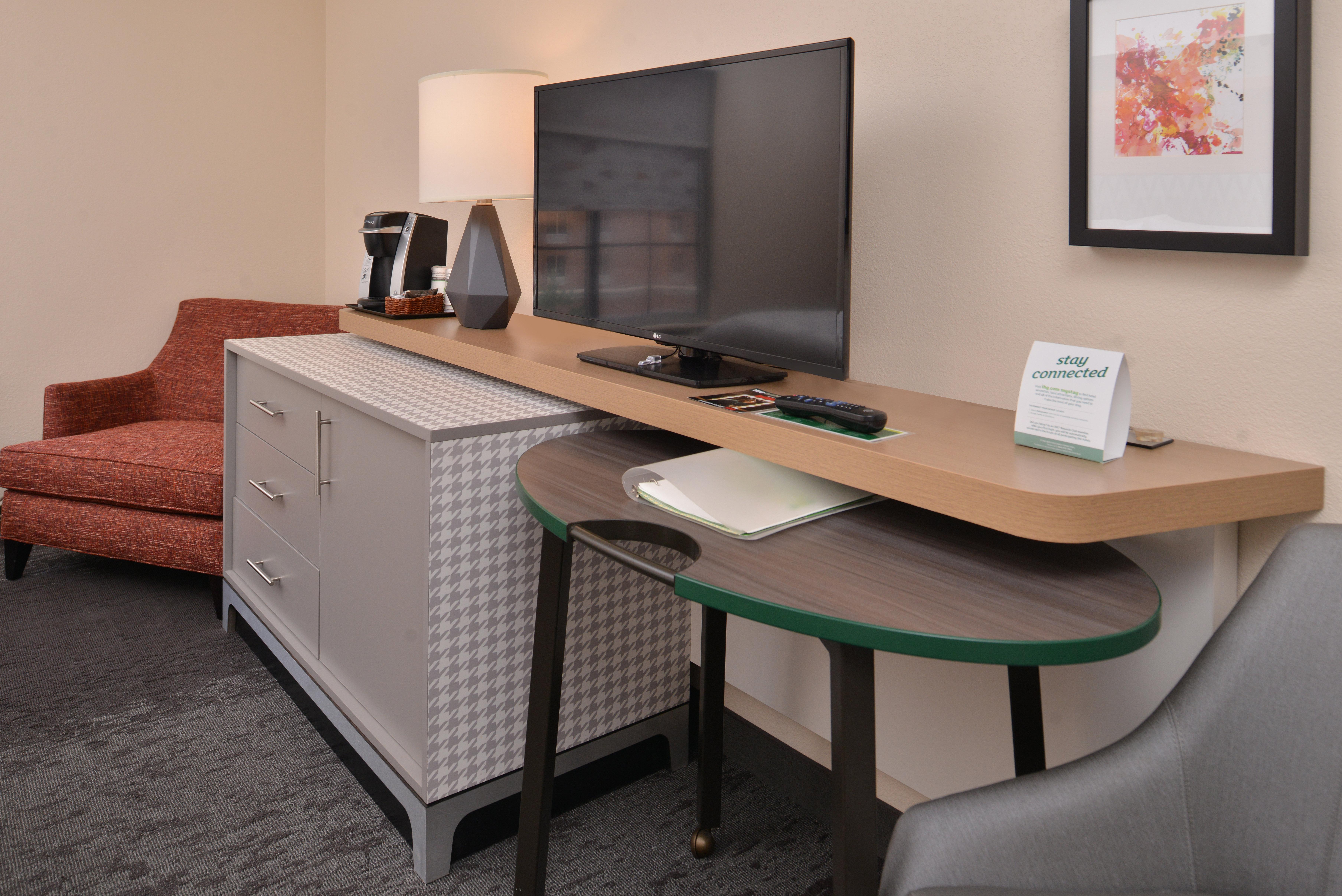 Holiday Inn & Suites Raleigh Cary By Ihg Εξωτερικό φωτογραφία