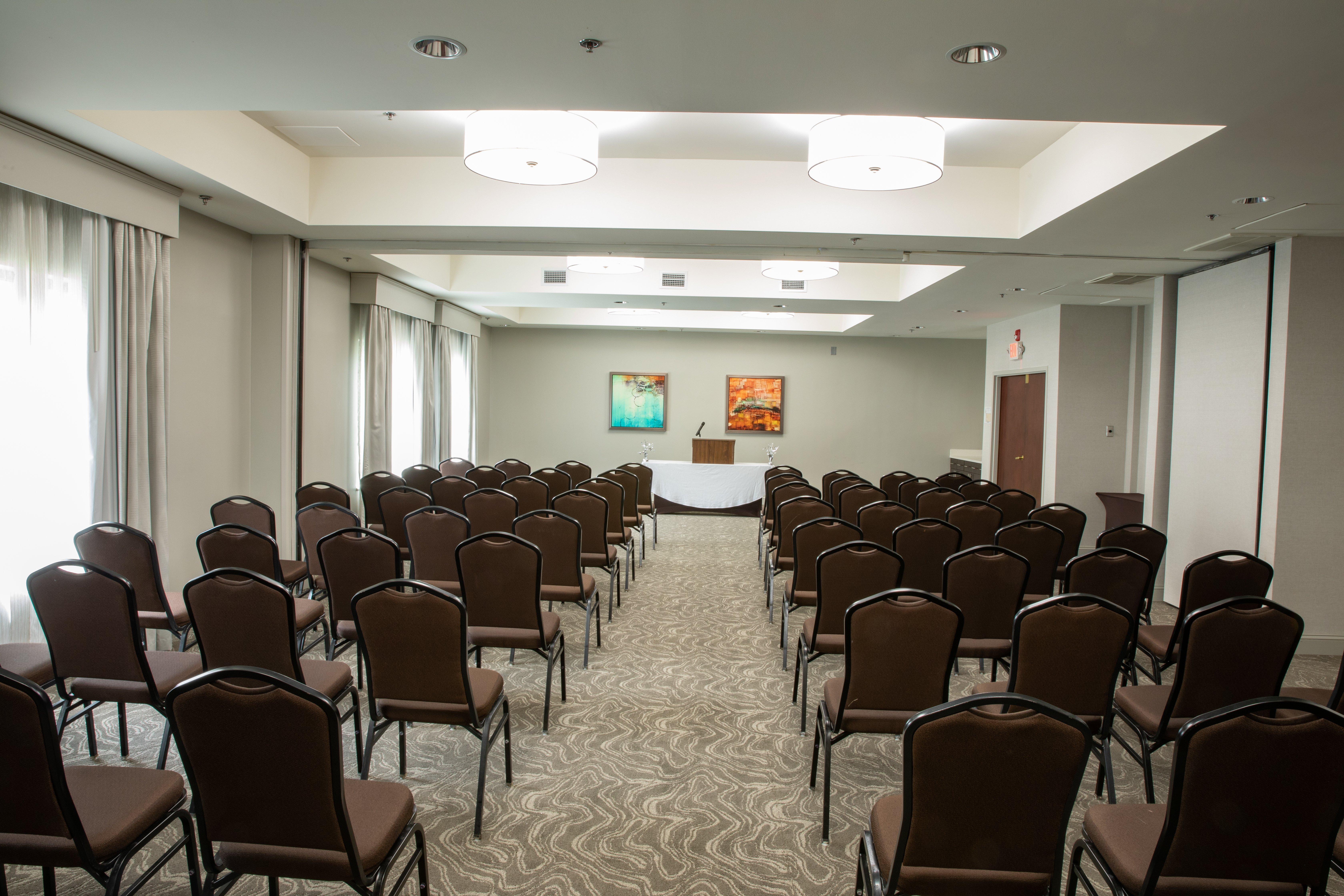 Holiday Inn & Suites Raleigh Cary By Ihg Εξωτερικό φωτογραφία