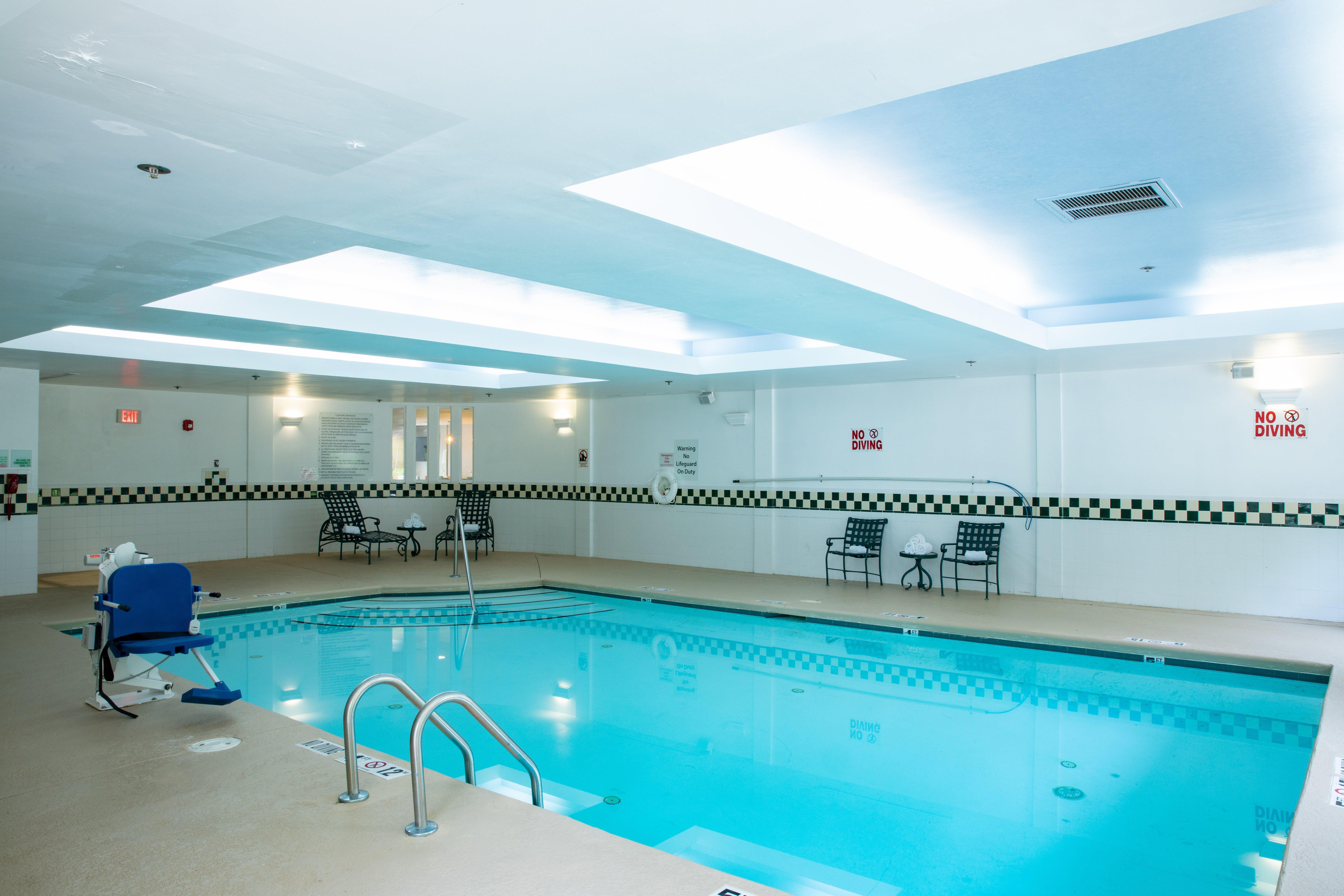 Holiday Inn & Suites Raleigh Cary By Ihg Εξωτερικό φωτογραφία