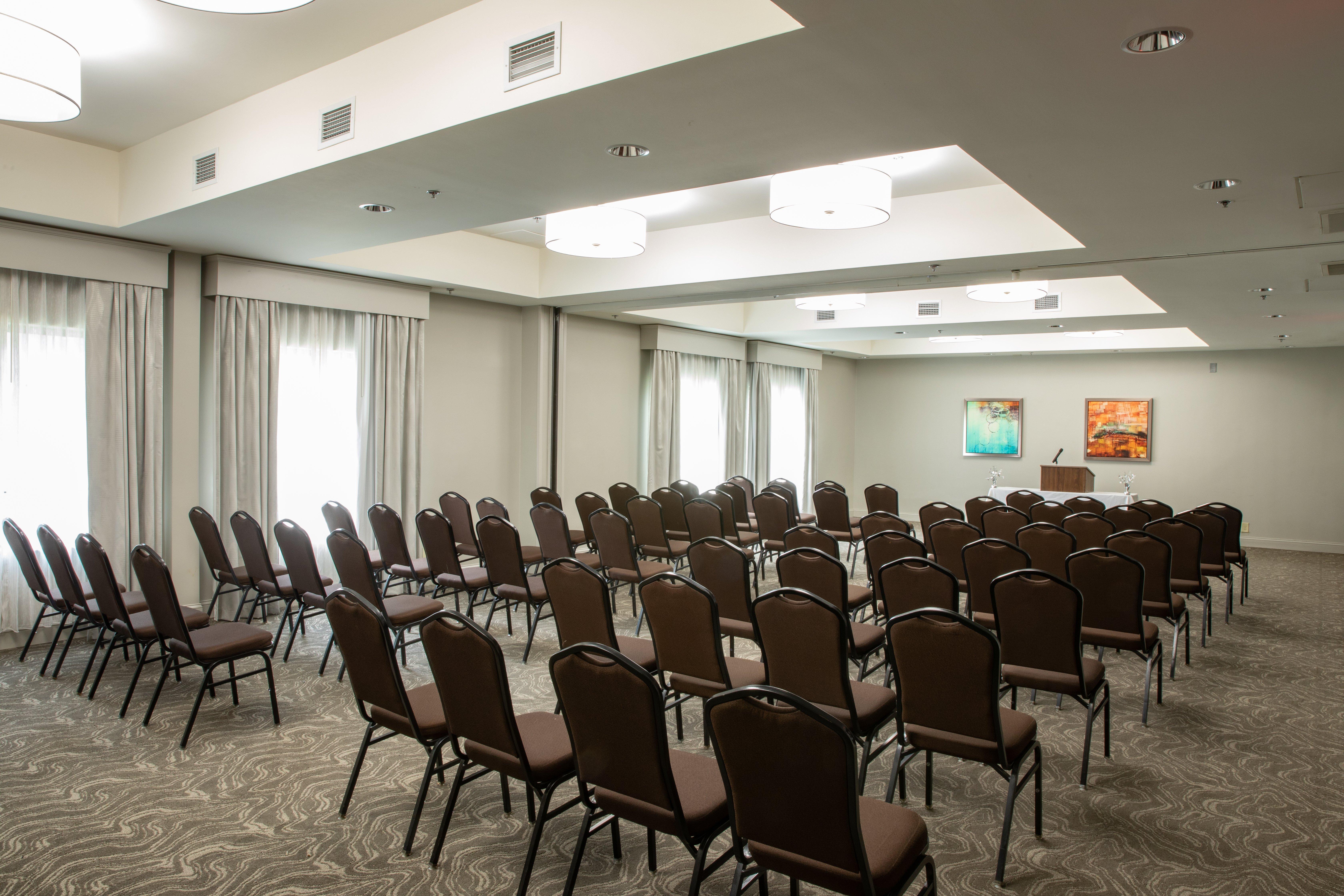 Holiday Inn & Suites Raleigh Cary By Ihg Εξωτερικό φωτογραφία