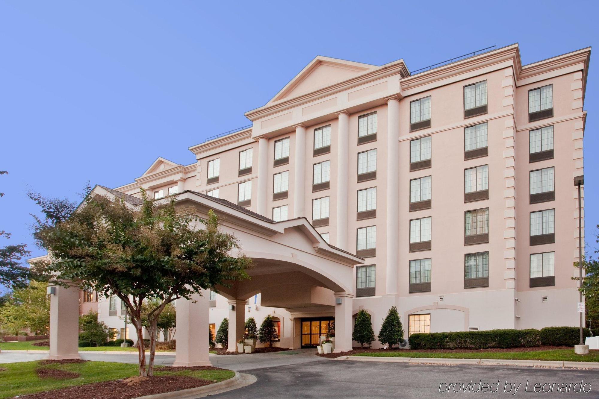 Holiday Inn & Suites Raleigh Cary By Ihg Εξωτερικό φωτογραφία