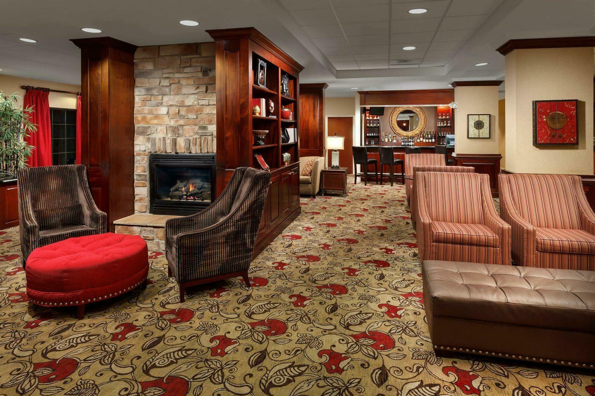 Holiday Inn & Suites Raleigh Cary By Ihg Εξωτερικό φωτογραφία