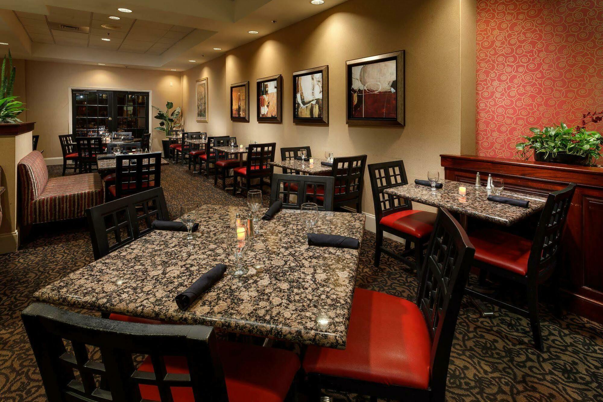 Holiday Inn & Suites Raleigh Cary By Ihg Εξωτερικό φωτογραφία
